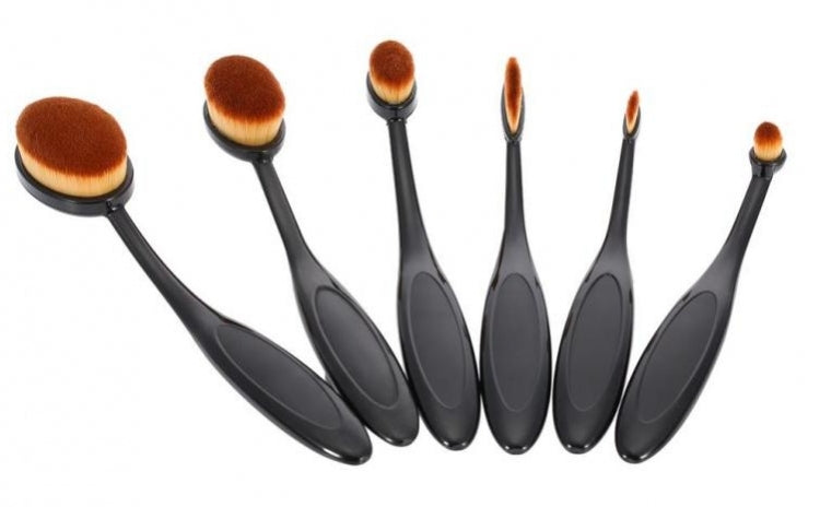 Set 6 pensule profesionale pentru machiaj din puf natural