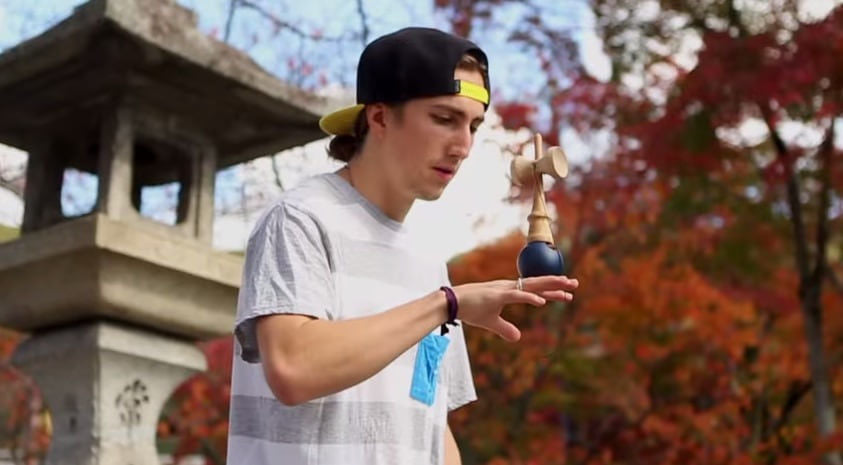 Joc interactiv indemanare Sunrise Kendama
