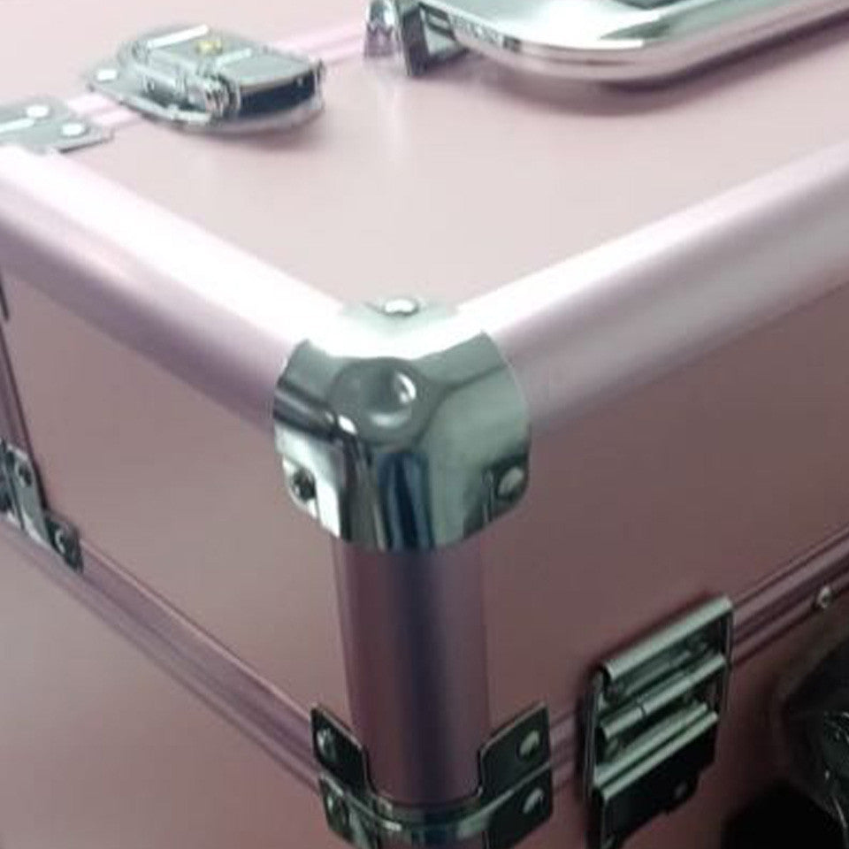 Geanta Produse Cosmetice tip troler din aluminium Baby Pink