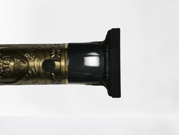 Aparat de tuns profesional cu acumulator, pentru contur, lama tip T