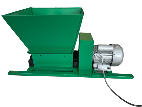 ZDROBITOR STRUGURI CU MOTOR ELECTRIC 1.5 kW