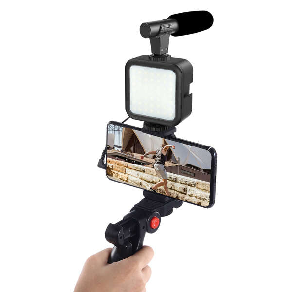 Nou! Kit complet pentru vlogging,trepied,microfon, panou LED, telecomanda si suport reglabil pentru telefon