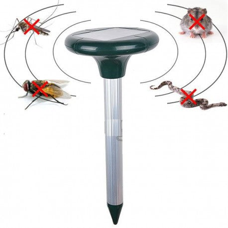 Aparat impotriva daunatorilor Solar Animal Repeller