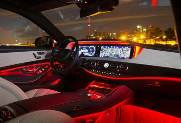 Fir cu lumina ambientala pentru masina 5M, culori multiple, control din smartphone