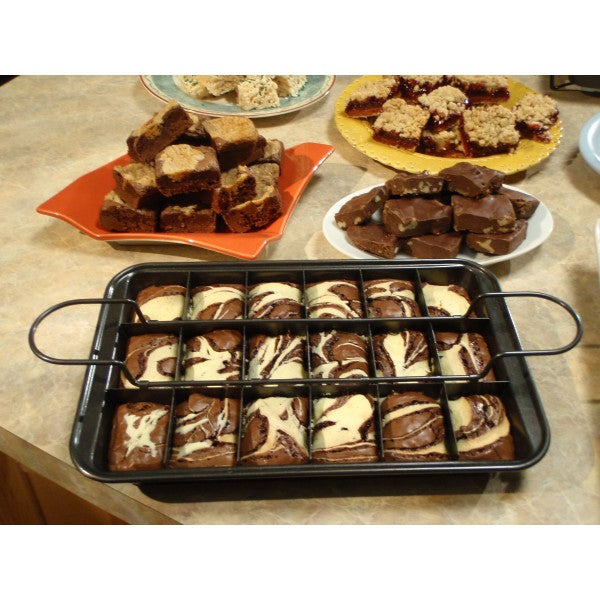 Tava Prajituri cu Separator Brownie