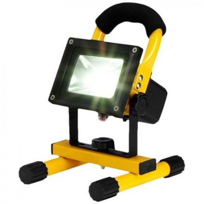 Proiector led de exterior putere 10W , portabil, incarcare auto sau la priza