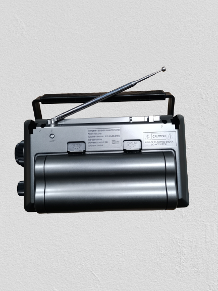 Radio cu player usb /sd, poate reda mp3  wma și radio cu 11 benzi