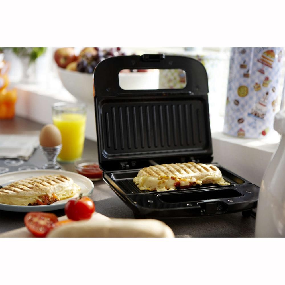 Sandwich maker din teflon si functie grill 750W